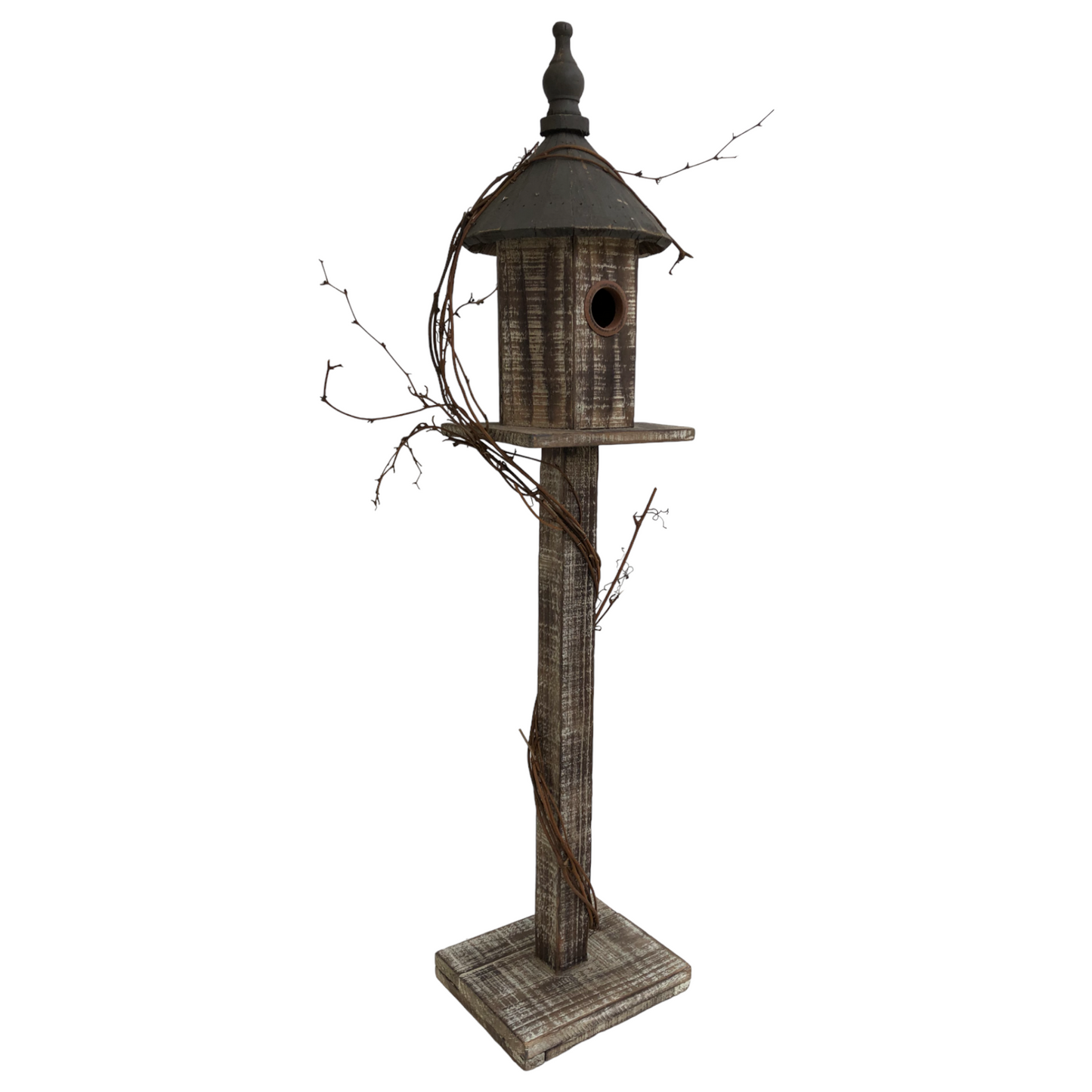 Freestanding Wicker-decor Birdhouse